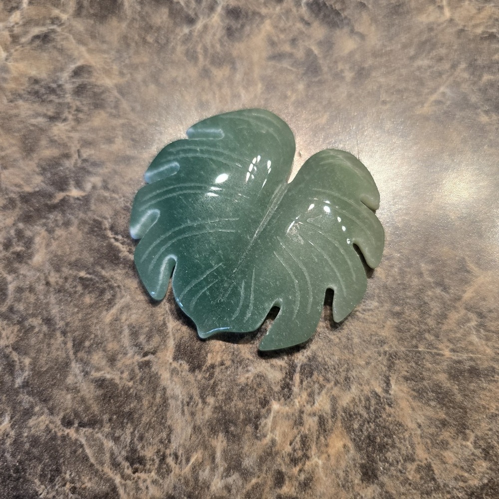 Aventurine Monstera‎ Leaf Carving Polished Crystal for Prosperity Luck Healing
